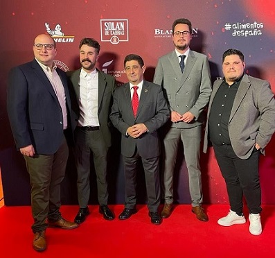 Reyes subraya el prestigio de la gastronomía jiennense tras conseguir la provincia tres nuevas estrellas Michelin.