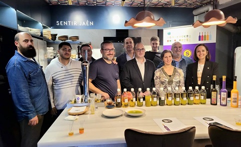 El aceite de oliva jiennense, protagonista en el Programa Andaluz de Cultura Gastronómica ‘Andalucía come cultura’.