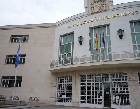 El Gobierno distingue con los Premios Menina a María Luisa Grande Gascón y otorga el diploma honorífico a la Asociación de Mujeres Juristas de la provincia de Jaén.