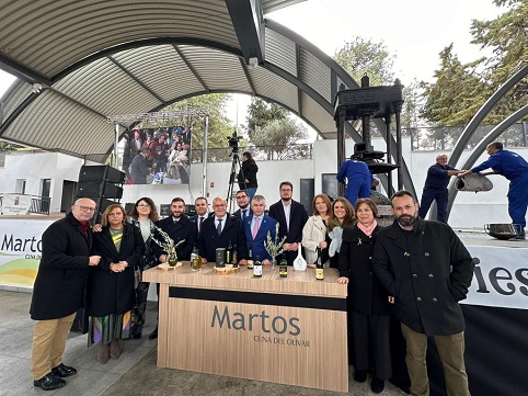 El diputado de Promoción y Turismo participa en los actos de la XLIII Fiesta de la Aceituna de Martos.