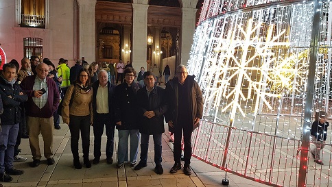 La Diputación inaugura la iluminación navideña de sus principales edificios con más de 146.000 puntos de luz.