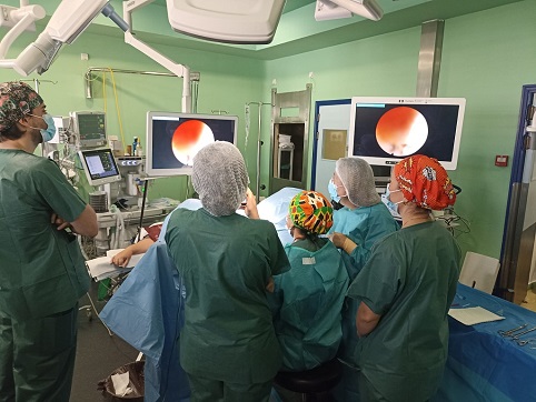 El Hospital de Jaén incorpora una nueva técnica quirúrgica en Ginecología y Obstetricia.