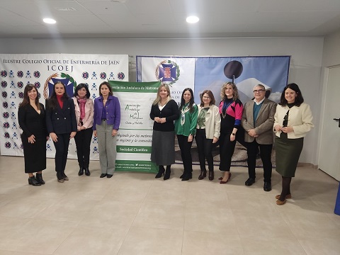 Francisca Medina destaca la importancia de la matrona en el cuidado de la salud de la mujer.