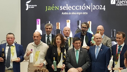 Diputación reconoce en Fitur a los mejores aceites de oliva virgen extra de la campaña oleícola de la provincia.