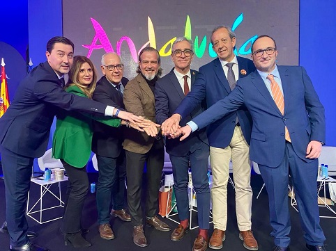 Puerta de Andalucía presenta su oferta turística en Fitur con el respaldo y el compromiso de la Junta.