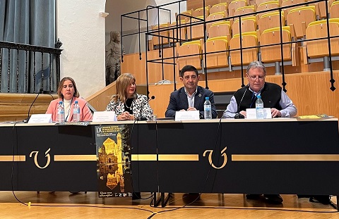 El presidente de Diputación inaugura el IX Encuentro Provincial de Asociaciones de Federaciones Vecinales.