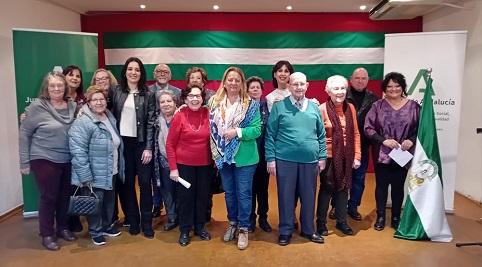 Inclusión Social celebra el Día de Andalucía con un encuentro intergeneracional en el CPA de Linares.