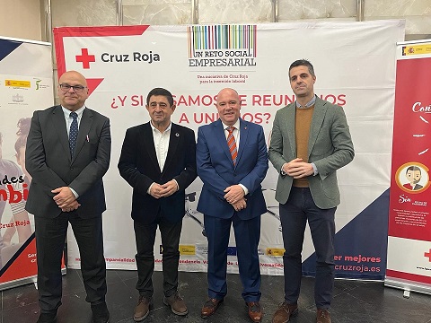 El subdelegado destaca el papel fundamental de Cruz Roja y las empresas jiennenses en el impulso de la inclusión laboral y social.