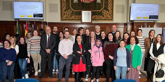 La Subdelegación celebra una jornada para la especialización de profesionales del servicio de ayuda a domicilio en violencia de género.