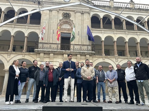 Andújar acoge el acto de inauguración de la I Feria de la Carne de Ciervo, por la que pasarán cientos de personas este fin de semana.