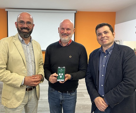 Andújar, primer Ayuntamiento en Andalucía en incorporar un servicio de videointerpretación para personas sordas.