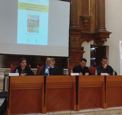 Soledad Aranda destaca el compromiso de Agricultura con la diversificación agraria en la provincia.