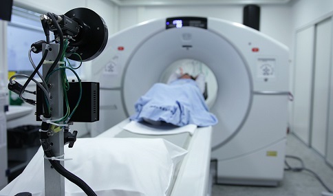 El SAS comunicará las citas de pruebas diagnósticas hospitalarias por la ‘app’ Salud Andalucía, correo electrónico o SMS.