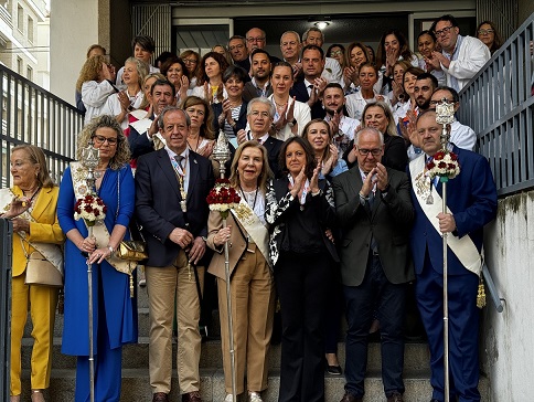 Catalina García asiste al tradicional convite de banderas en el centro de salud Virgen de la Cabeza.