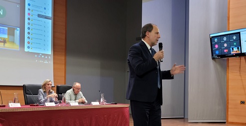 El Rector pide a directores y orientadores de IES ser “embajadores” de la UJA ante su alumnado en una jornada informativa organizada sobre el desarrollo de la PEvAU.