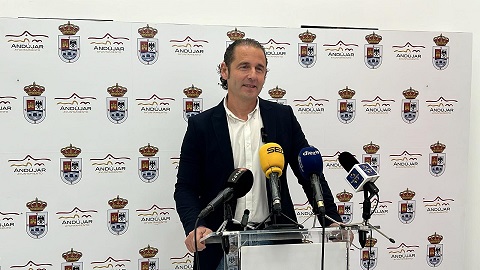 El Ayuntamiento renovará de forma progresiva todos los parques infantiles de Andújar y pedanías.