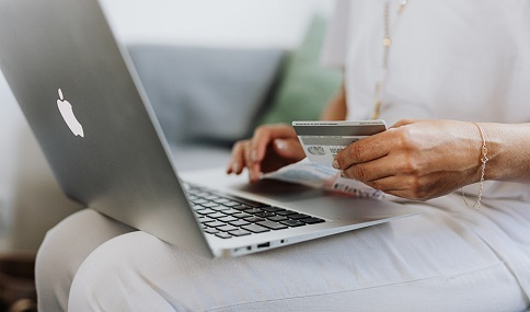 Consumo realizará este año más de 400 actuaciones inspectoras en webs comerciales de Andalucía.