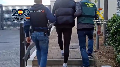 Desarticulada una organización dedicada a la venta por Internet de gominolas contaminadas con drogas de síntesis.