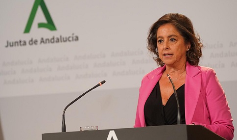 La Junta hará 37.320 contrataciones para cubrir las vacaciones de los profesionales de la salud.