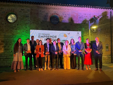 Reyes destaca a los ganadores de los Premios Emprende e Innova como ejemplo del talento empresarial jiennense.