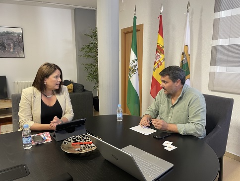 Lourdes Martínez aborda con los alcaldes de Marmolejo, Lopera y Arjona la gestión de proyectos de fondos europeos.