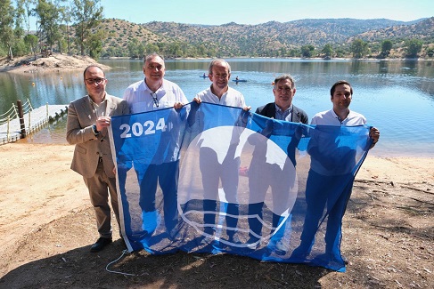 Bernal destaca que Jaén “también es un destino de moda para las vacaciones de verano”.
