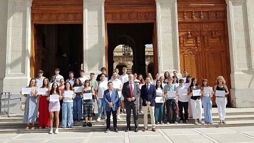 Diputación otorga 36.000 euros a estudiantes en el marco del Programa de Movilidad Internacional de la UJA.