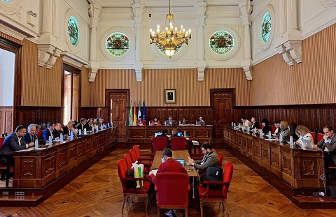 El PP aboga por un equipo itinerante de Policía Nacional que recorra los pueblos de la provincia para hacer DNI y pasaportes.