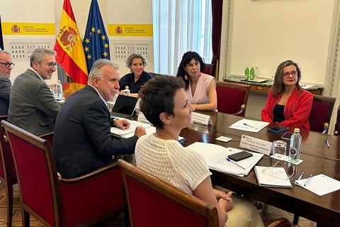 El Gobierno refuerza la coordinación en políticas de igualdad para la erradicación de la violencia contra las mujeres.