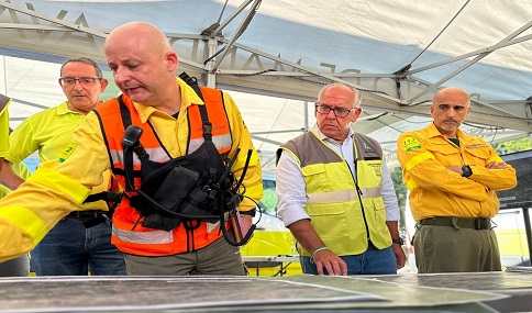 Hasta 190 viviendas han sido desalojas en el incendio de Andújar.