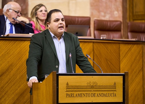 Víctor Torres: “La provincia de Jaén pierde 14 millones de euros con el plan de empleo de Juanma Moreno”.