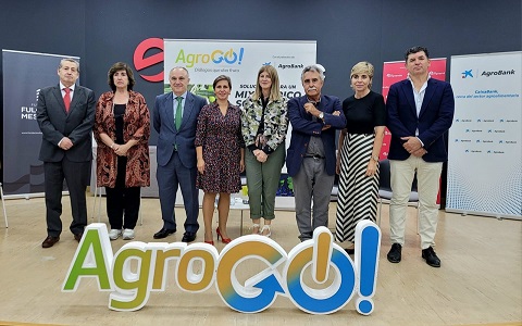 La delegada de Agricultura defiende la gestión eficiente del agua como clave para la provincia.