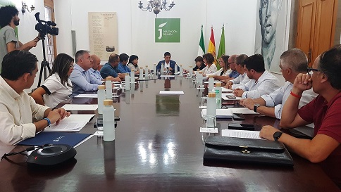 Reyes lamenta que la Junta “eche en las espaldas” de los ayuntamientos la responsabilidad de actuar ante el Virus del Nilo.