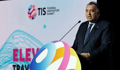 Turismo apuesta por la sostenibilidad social para el futuro del sector.