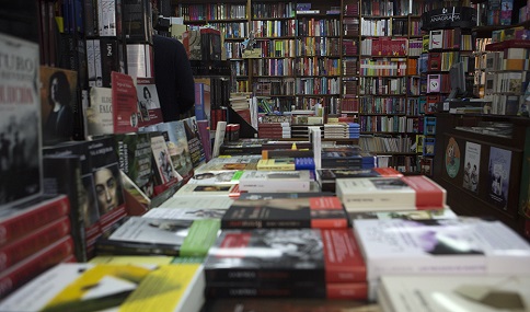 Cultura destina más de 316.000 euros a impulsar la publicación de 93 títulos por editoriales andaluzas.