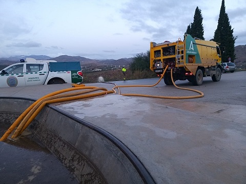 La noche se cierra con más de medio centenar de incidencias por el temporal.
