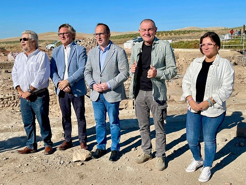 Expertos documentan la existencia de un pozo en el yacimiento arqueológico de Cástulo cuyo uso está aún por concretar.