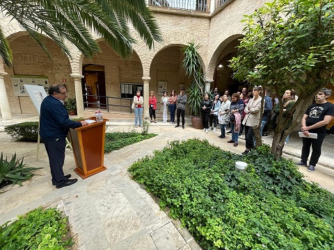 El IEG muestra en una exposición medio centenar de fondos bibliográficos dedicados a Santa Teresa de Jesús.