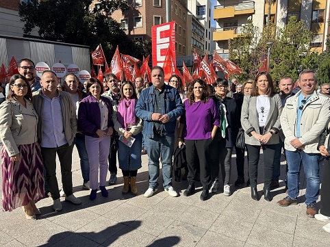 El PSOE reprocha a Moreno Bonilla: “No podemos tolerar estas listas de espera en Dependencia. 700 jiennenses fallecieron esperando su ayuda”.