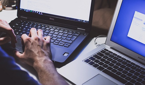 Convocadas 40 plazas de ayudantes técnicos informáticos para la Agencia Digital de Andalucía.