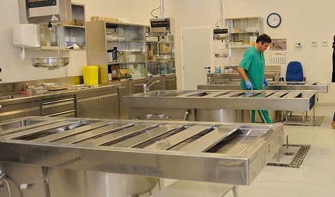 Andalucía envía otro equipo de médicos forenses y auxiliares a Valencia para relevar a sus compañeros.