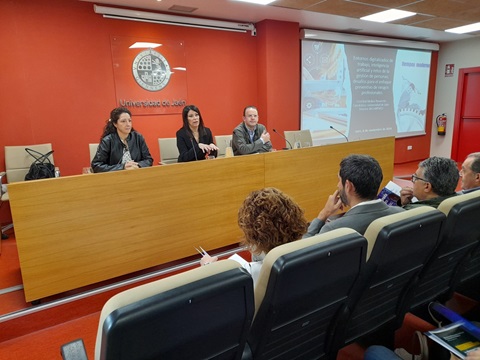 La Junta impulsa la ciberseguridad y apuesta por avanzar en la investigación y en la prevención de los riesgos profesionales psicosociales.