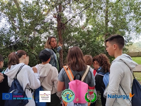 AMECO lleva a cabo un Taller de Creación de un Cuaderno de Campo con el alumnado de 5º curso del CEIP Capitán Cortés.