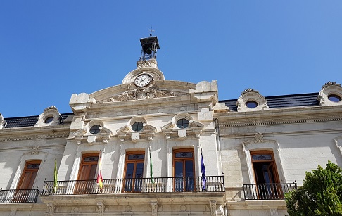 Diputación entrega 100.000 euros a Cruz Roja para atender a las personas damnificadas por la DANA.