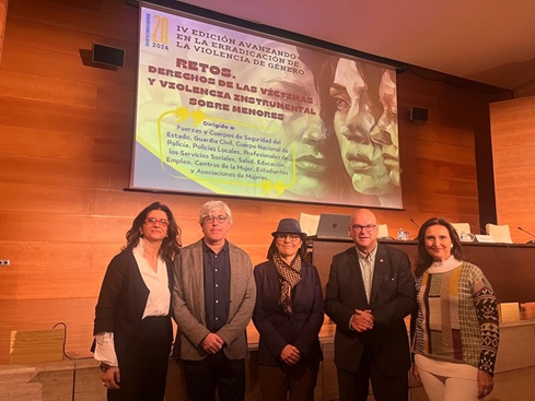 Fernández señala la importancia de continuar sensibilizando y trabajando desde las políticas públicas frente a la violencia de género.