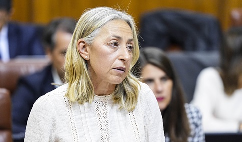 La lista de espera para una intervención quirúrgica fuera de plazo se reduce un 35% en un año.