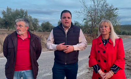 El PSOE denuncia el lamentable estado de la carretera Lopera-Porcuna y exige a la Junta su arreglo integral.