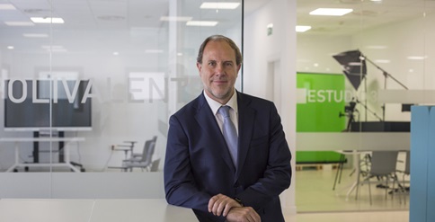 El Rector pide al delegado del Gobierno de la Junta que se ponga al lado de la Universidad de Jaén y reclame a la Consejería el cumplimiento de los acuerdos adquiridos.