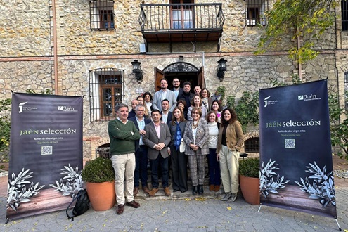 Diputación reconoce con el distintivo “Jaén Selección 2025” a 6 aceites de oliva virgen extra convencionales y 2 ecológicos.