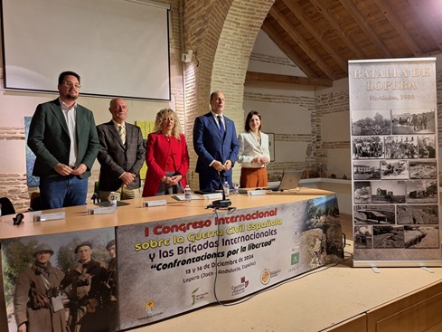 Un congreso analiza en Lopera la Guerra Civil española y el papel de las Brigadas Internacionales.